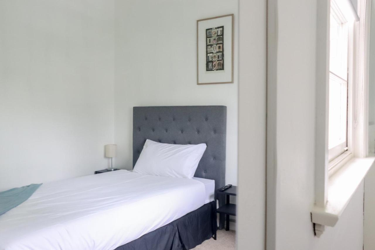 Tates Hotel Windsor Dış mekan fotoğraf