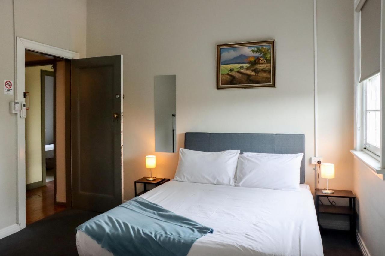 Tates Hotel Windsor Dış mekan fotoğraf
