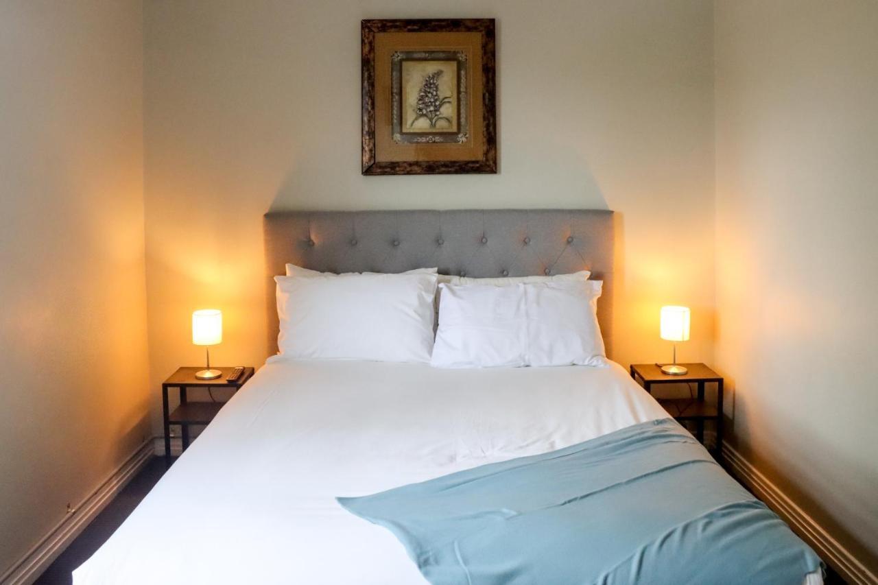 Tates Hotel Windsor Dış mekan fotoğraf