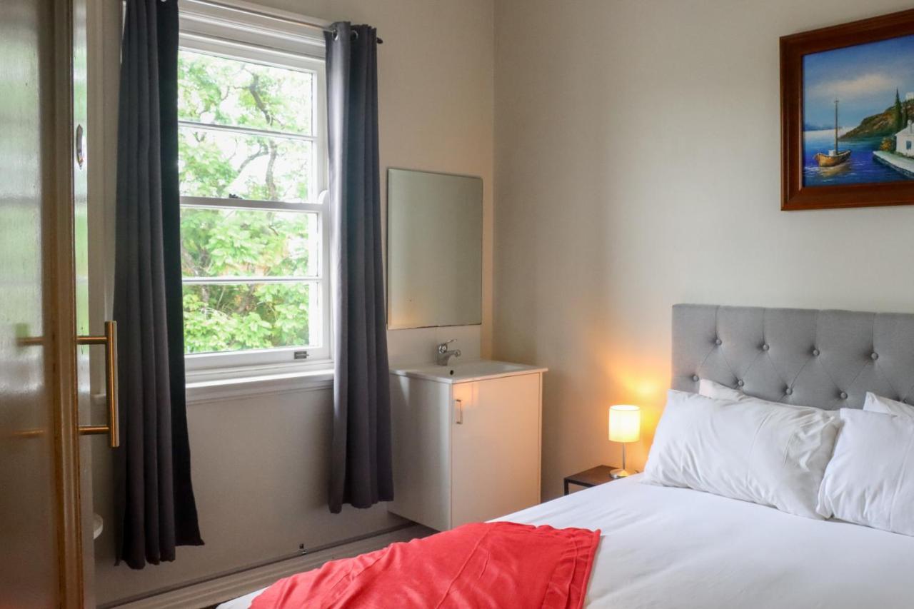 Tates Hotel Windsor Dış mekan fotoğraf