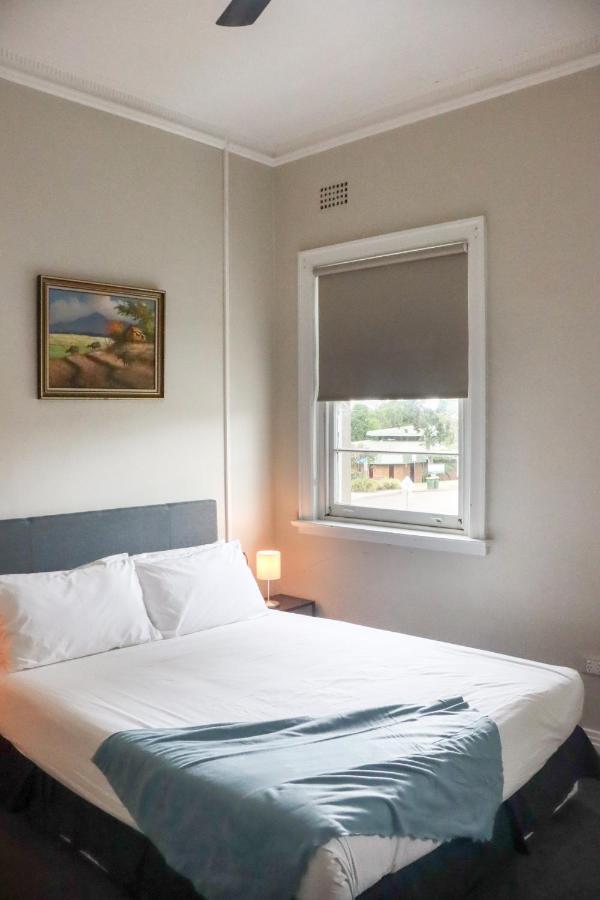 Tates Hotel Windsor Dış mekan fotoğraf